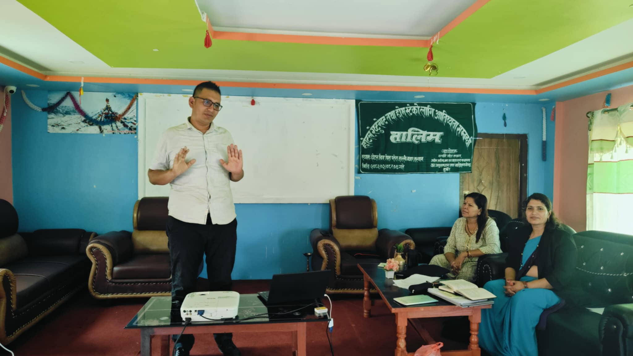 होटल, रेस्टुरेन्ट र होमस्टे व्यवसायीका लागि आतिथ्यता सम्बन्धी तालिम सुरु