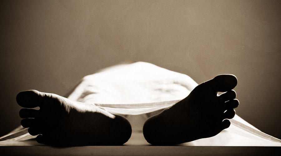 बेवारिसे महिलाको शव ४ दिनदेखि सल्यान अस्पतालको शवगृहमा, कुहिएर दुर्गन्ध फैलिदै