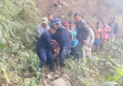 भेरी नदीमा हाम फालेर एक महिला बेपत्ता, खोजी गर्ने अर्का मानिस डुबे, प्रहरीद्धारा उद्धार