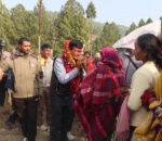 उम्मेदवार मल्ल मतदाताका समस्या सुन्नमा सक्रिय : मतदाताले लिखित रूपमा गरे बिकासको माग