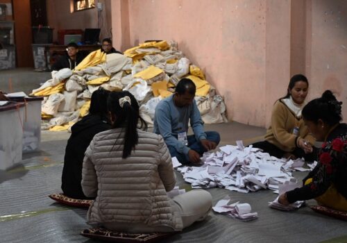 सल्यानमा ६ हजार ४ सय ९३ मत बदर